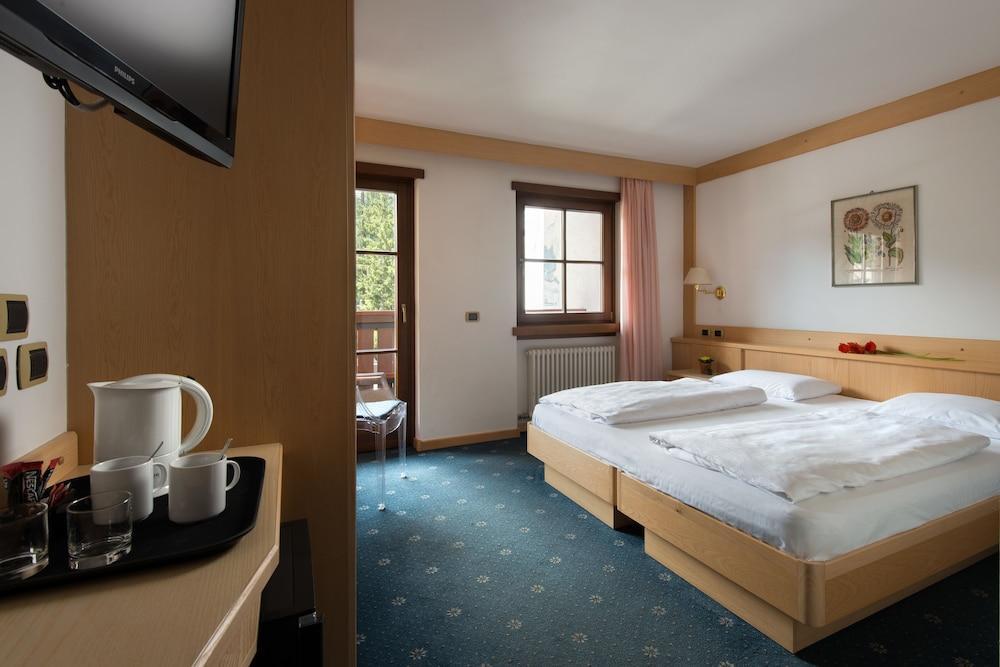 Garni Aritz Hotel Campitello di Fassa Buitenkant foto