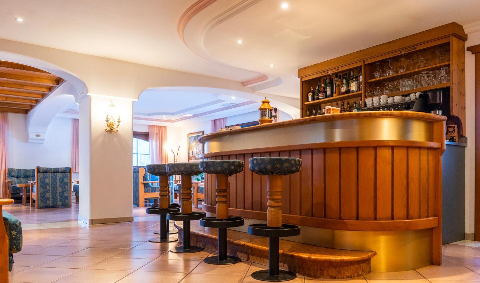 Garni Aritz Hotel Campitello di Fassa Buitenkant foto