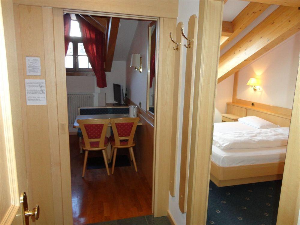 Garni Aritz Hotel Campitello di Fassa Buitenkant foto