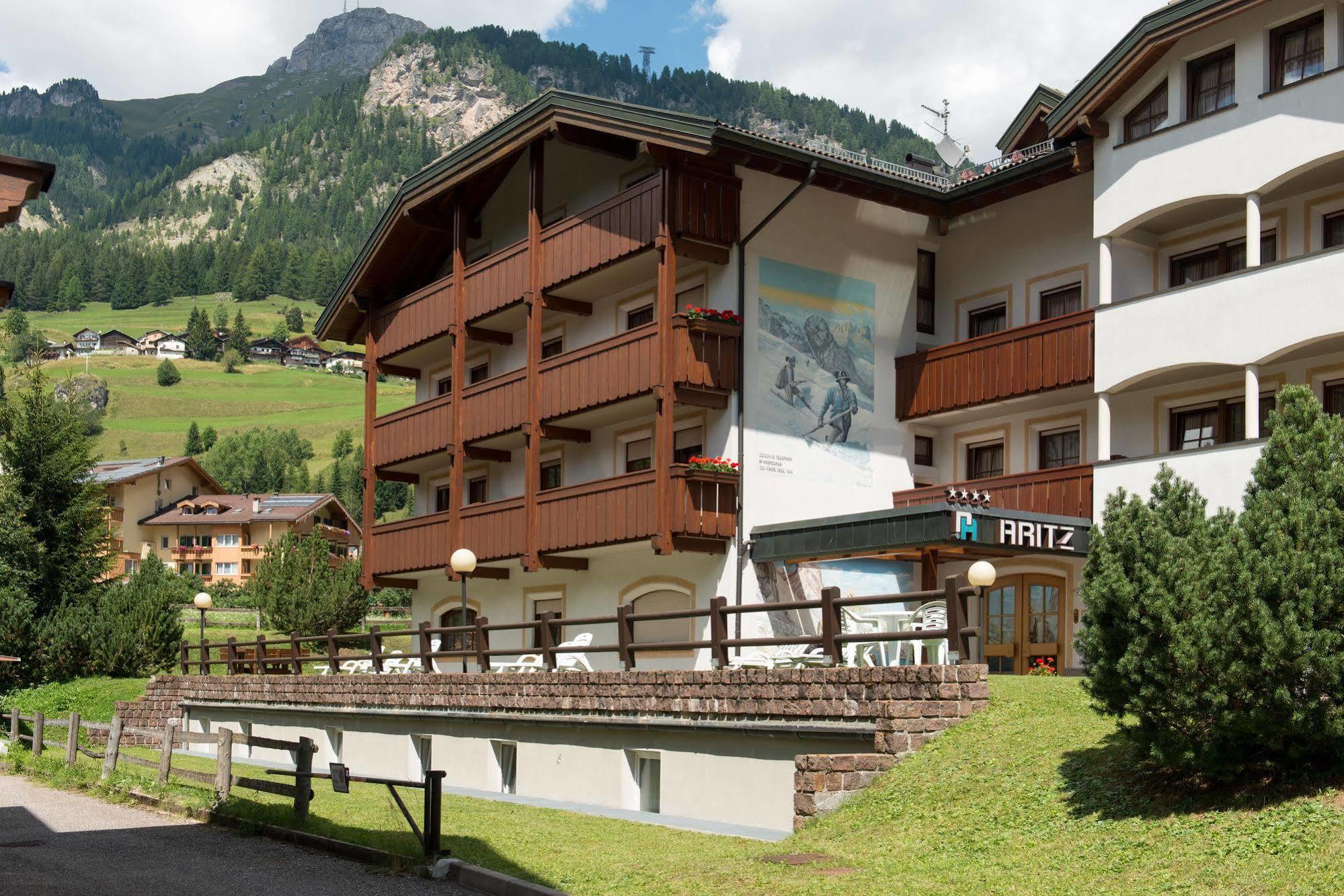Garni Aritz Hotel Campitello di Fassa Buitenkant foto