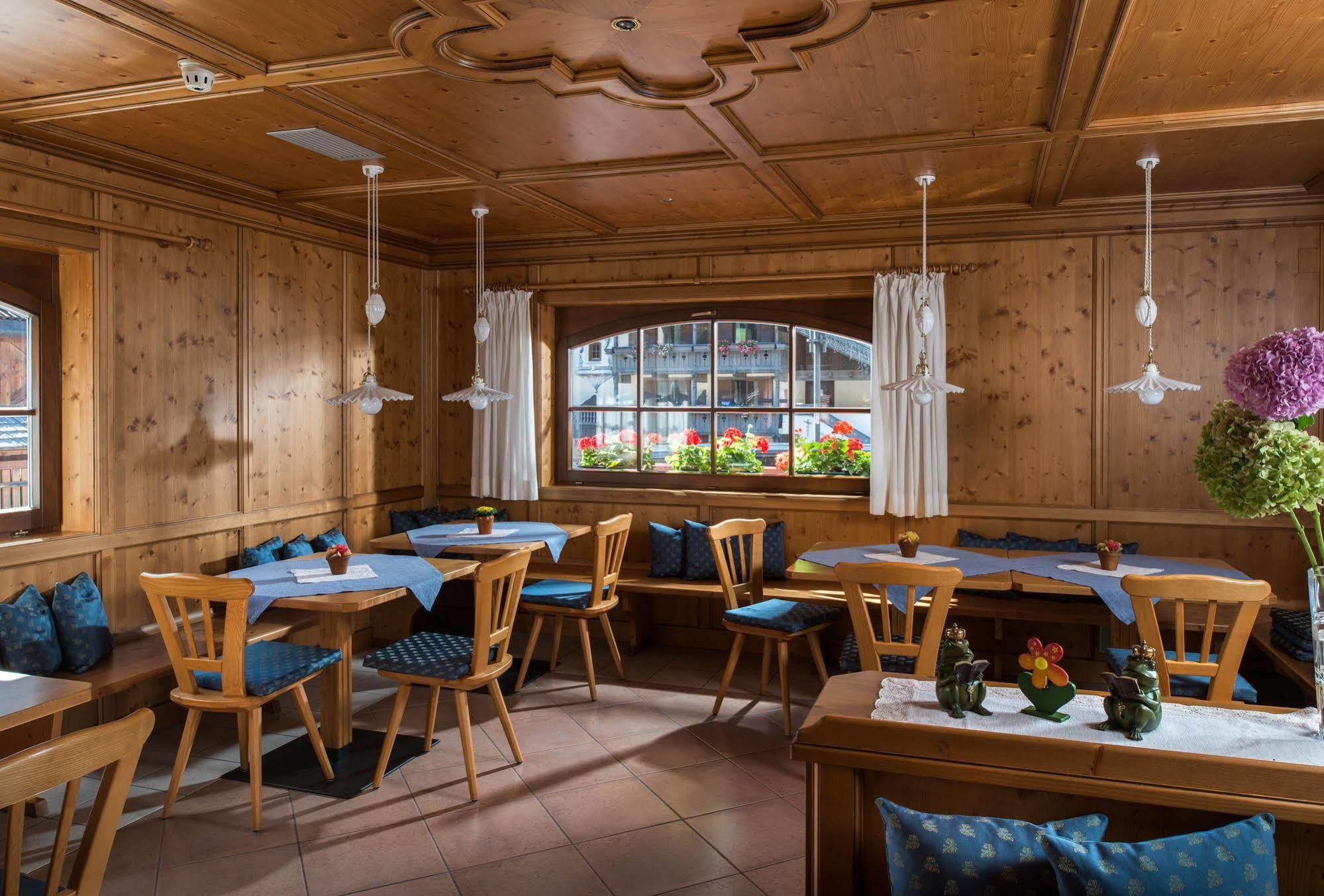 Garni Aritz Hotel Campitello di Fassa Buitenkant foto