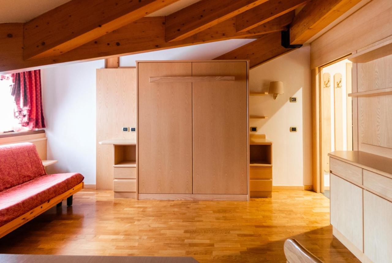 Garni Aritz Hotel Campitello di Fassa Buitenkant foto