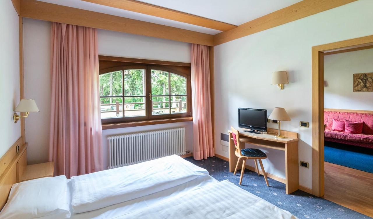 Garni Aritz Hotel Campitello di Fassa Buitenkant foto