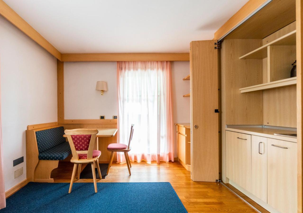 Garni Aritz Hotel Campitello di Fassa Buitenkant foto