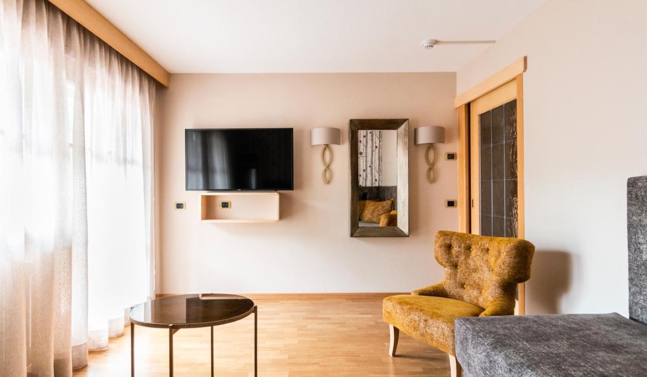 Garni Aritz Hotel Campitello di Fassa Buitenkant foto